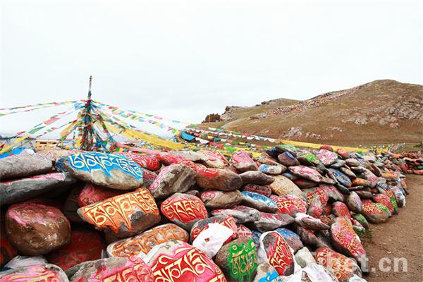 玛尼石堆