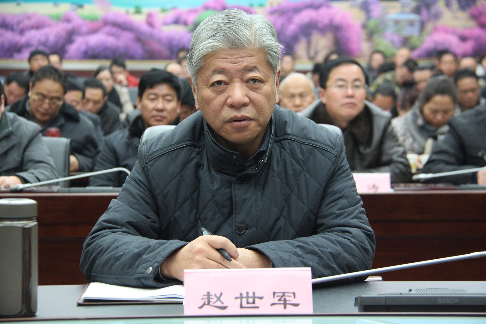 图为市委常委、宣传部长谢英出席我市组织收听收看的区党委意识形态工作责任制电视电话会议 (2).JPG